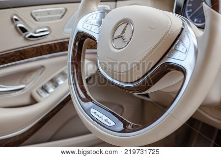 Mescedes Benz S class 2016 03 september, Chisinau R. Moldova.