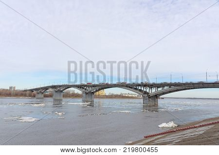 Nizhny Novgorod, Russia. - March 24.2017. Canavinsky bridge over the river Oka. The flow of cars going along the bridge.