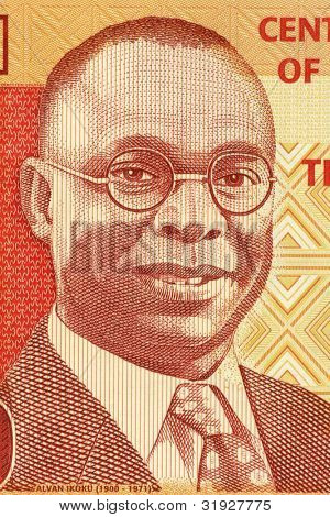 NIGERIA - CIRCA 2006: Alvan Ikoku (1900-1971) på 10 Naira 2006 seddel fra Nigeria. Nigerianske educa