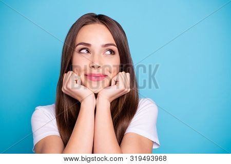 Close-up Portrait Of Her She Nice-looking Attractive Fascinating Cheerful Cheery Straight-haired Lad