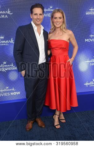 LOS ANGELES - JUL 26:  Peter Facinelli and Lily Anne Harrison arrives for the Hallmark Channel and Hallmark Movies & Mysteries Summer 2019 TCA on July 26, 2019 in Los Angeles, CA                