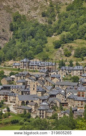 Traditional Catalonian Village. Vall De Boi. Durro. Spanish Romanesque Route