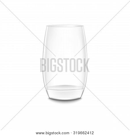 Mpty Glass Vase Realistic Mockup - Isolated 3d Crystal Cup