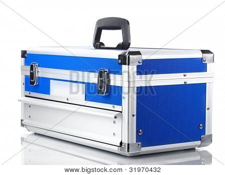 box na nářadí izolované na bílém