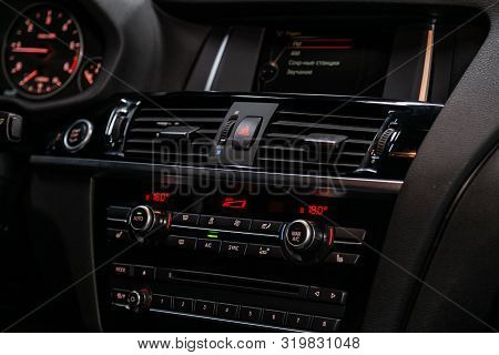 Novosibirsk, Russia - August 19, 2019:  Bmw X4 ,close-up Of The Dashboard, Adjustment Of The Blower,