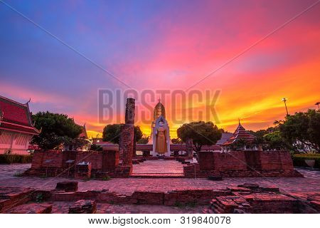 Buddha Statue At Sunset Are Buddhist Temple At Wat Phra Si Rattana Mahathat Also Colloquially Referr