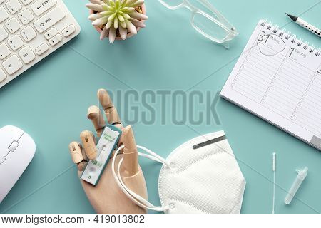 Week Planner, Chnelltest, Rapid Corona Test In German Language. Week Planner Calendar And Pp2 Medica
