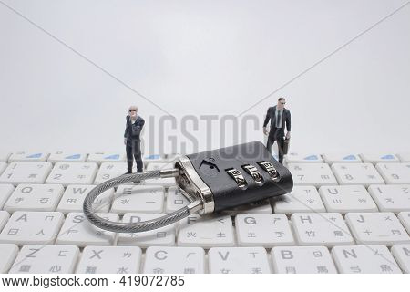 A Scale Of Mini Figure Of Bodyguard With The Locker
