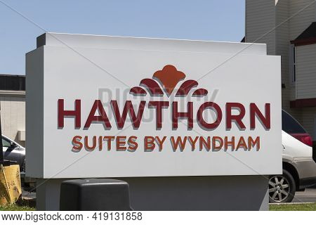 Indianapolis - Circa May 2021: Hawthorn Suites Hotel Property. Hawthorn Suites Is Part Of The Wyndha