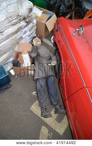 Requisiten aus dem London Dungeon gehen zum Verkauf in Pimlico Markt im Zentrum von London 3. Februar 2013