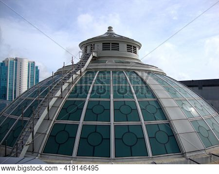 San Francisco - March 29, 2010: Top Of Historic Emporium Dome On Top The Westfield Centre.  In 1896,