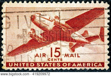 United States Of America - Circa 1943: A Used Us Air Mail Postage Stamp Depicting An Illustration Of