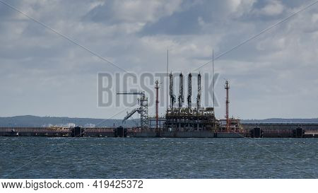 Lng Terminal -  Unloading Jetty For Large Tankers