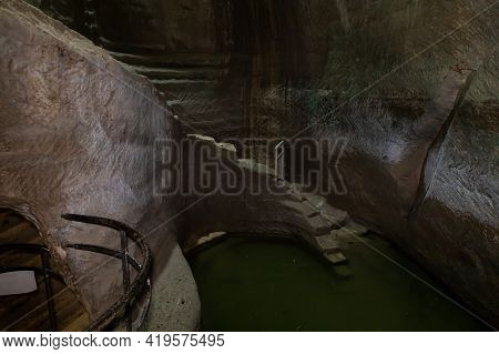 The Economic Cave - Columbarium - A Dovecote Near The Excavations Of The Ancient Maresha City In Bei