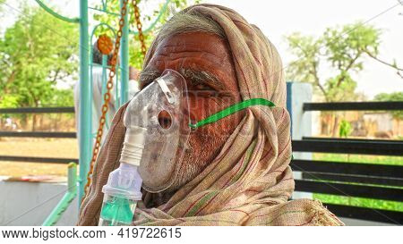 30 April 2021, Jaipur, Rajasthan, India. Corona Pandemic And Adverse Effect In India. Old Aged Man S