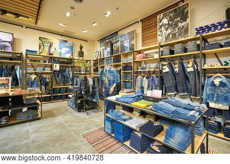 pavilion levis