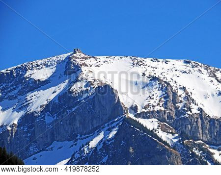 Snowy Alpine Peak Gnepfstein Mittaggüpfi (gnepfstein Mittagguepfi Oder Mittaggupfi) In The Pilatus M