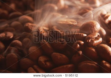 Warme koffie bij het ontbijt
