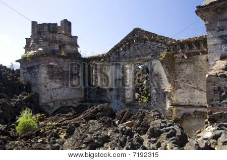 Ødelagte kirke, Mexico