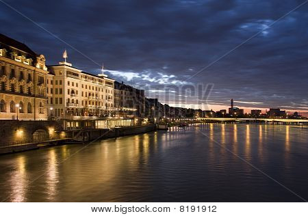 Basel i skumringen tid