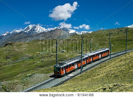 Gornergrat-Bahn in Schweiz Alpen