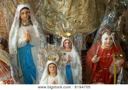 Rligious icone Ouside A Chiesa filippina