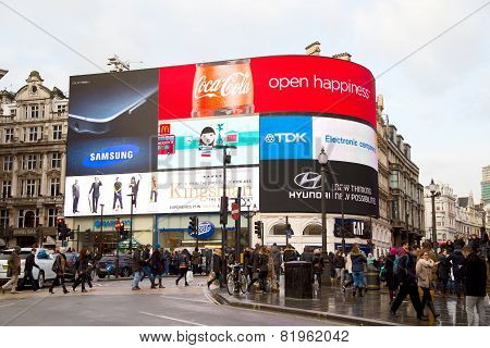 Piccadilly circus