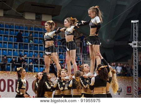 Acrobatic Show Cheerleaders