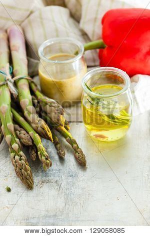 green asparagus with dressing