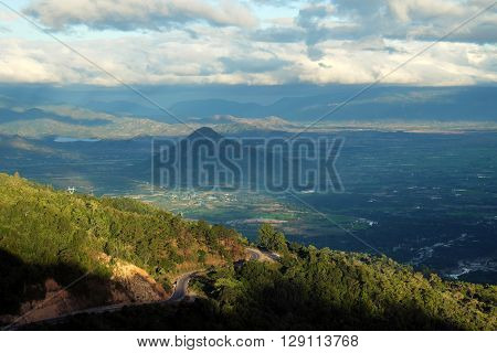 Ngoan Muc Mountain Pass