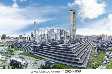Apollon Temple View