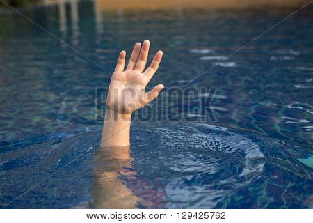 hand drowning in water
