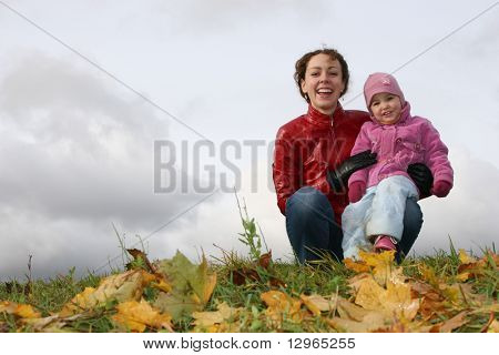 otoño madre con bebé