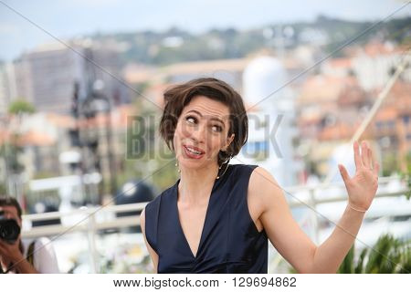  Rebecca Hall attends 'The BFG (Le Bon Gros Geant - Le BGG)' photocall during the 69th annual Cannes Film Festival at the Palais des Festivals on May 14, 2016 in Cannes, France.