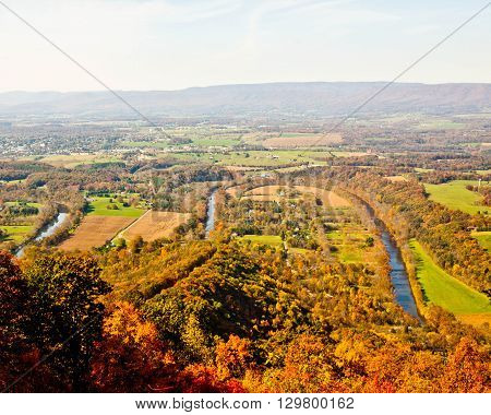 B of the Shenandoah River from the Woodstock Tower