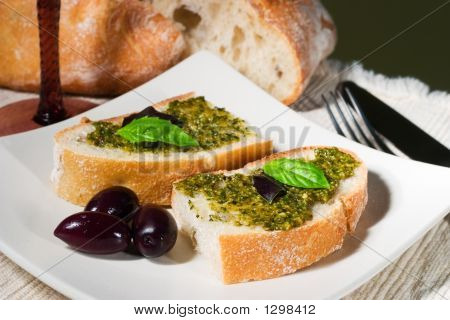 Ciabatta, Pesto og oliven