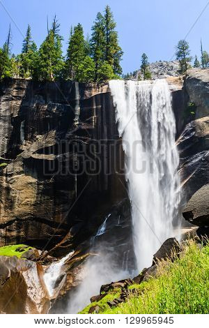Vernal Falls, Yosemite National Park, California, Usa