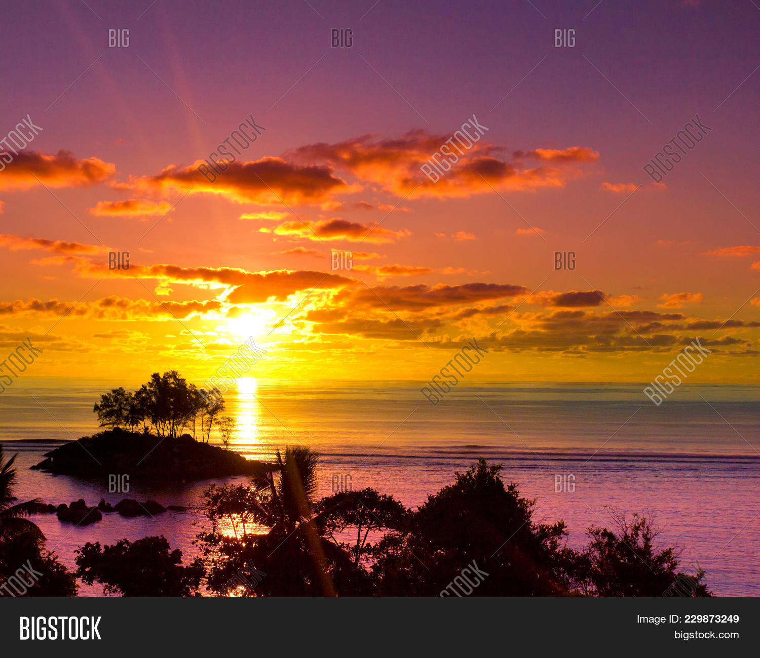 island fantasy powerpoint template island fantasy powerpoint