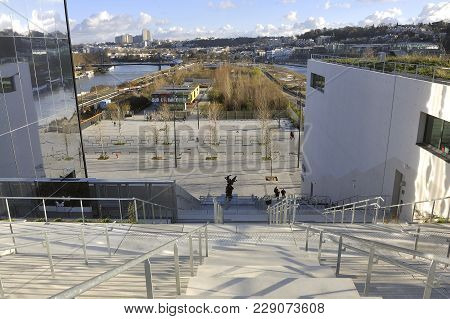 Boulogne-billancourt, France - December 28, 2017: The Seine Musical Is A Set Of Buildings Devoted To