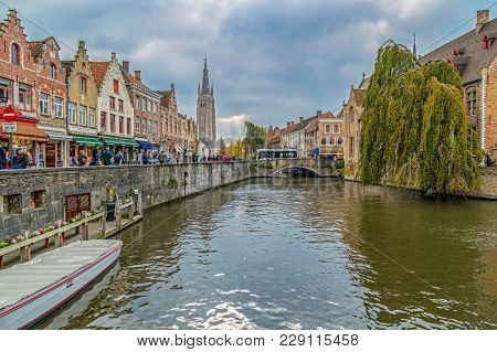 Bruges, Belgium - October 13, 2015: Scenic City View Of Bruges, Belgium, Canal Spiegelrei With Beaut