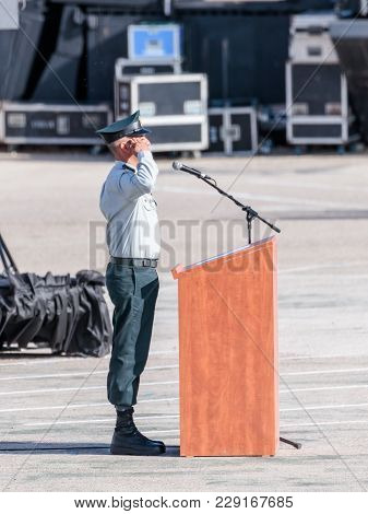 Mishmar David, Israel, Februar 21, 2018 : Ensign Of The Idf Stands Near The Podium At The Formation 