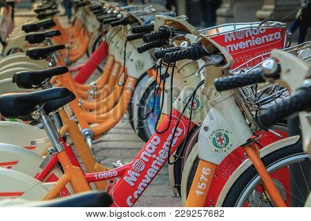 Bikemi Station, The Public Self-service Bicycle System In Milan