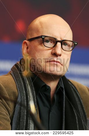 Steven Soderbergh attends the 'Unsane' press conference during the 68th Film Festival Berlin at Grand Hyatt Hotel on February 21, 2018 in Berlin, Germany.