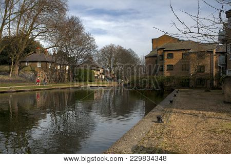 London, England - April 12, 2016 Lock On Regents Canal Near Hackney Wick