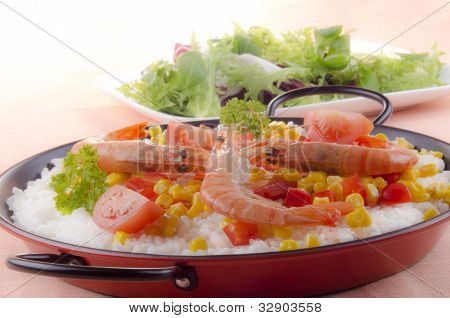 Organik sebze ile İspanyol Paella