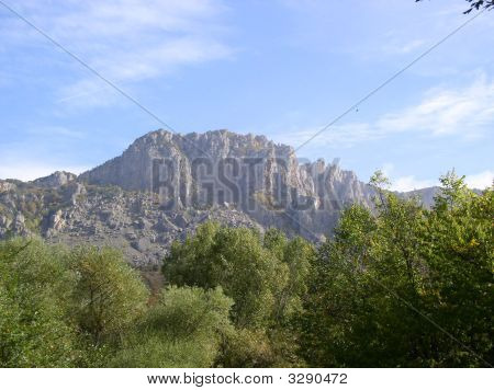 La montagna di Dimerdzhi. All'inizio si presenta
