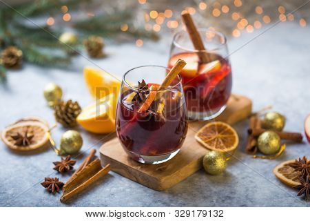 Mulled Wine. Christmas Mulled Wine Delicious Holiday Like Parties With Orange Cinnamon Star Anise Sp