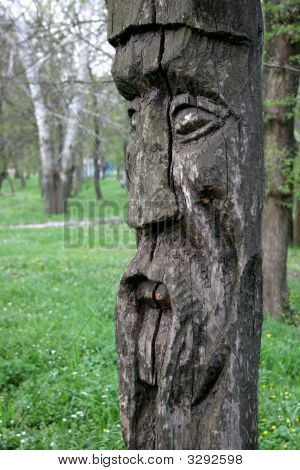 Idolo di legno slava