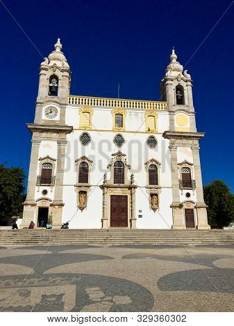 Igreja Do Carmo-capelo Dos Ossos, Faro, Portugal