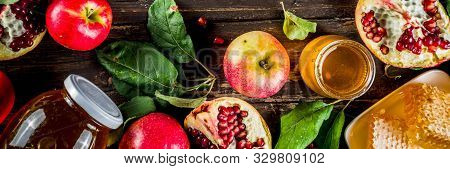 Jewish Autumn Rosh Hashana Celebration. Traditional Products For The Celebration Of Rosh Hashanah - 